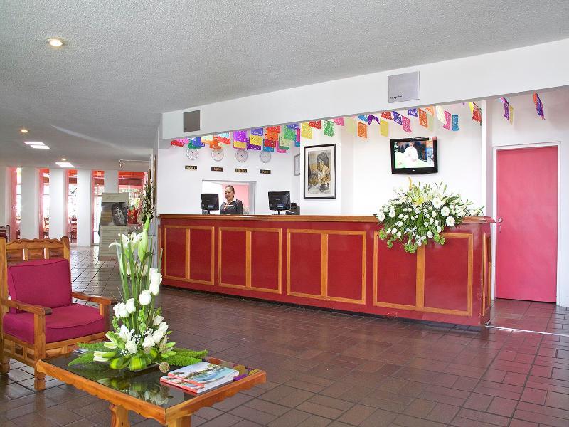 Отель Mision Oaxaca Экстерьер фото
