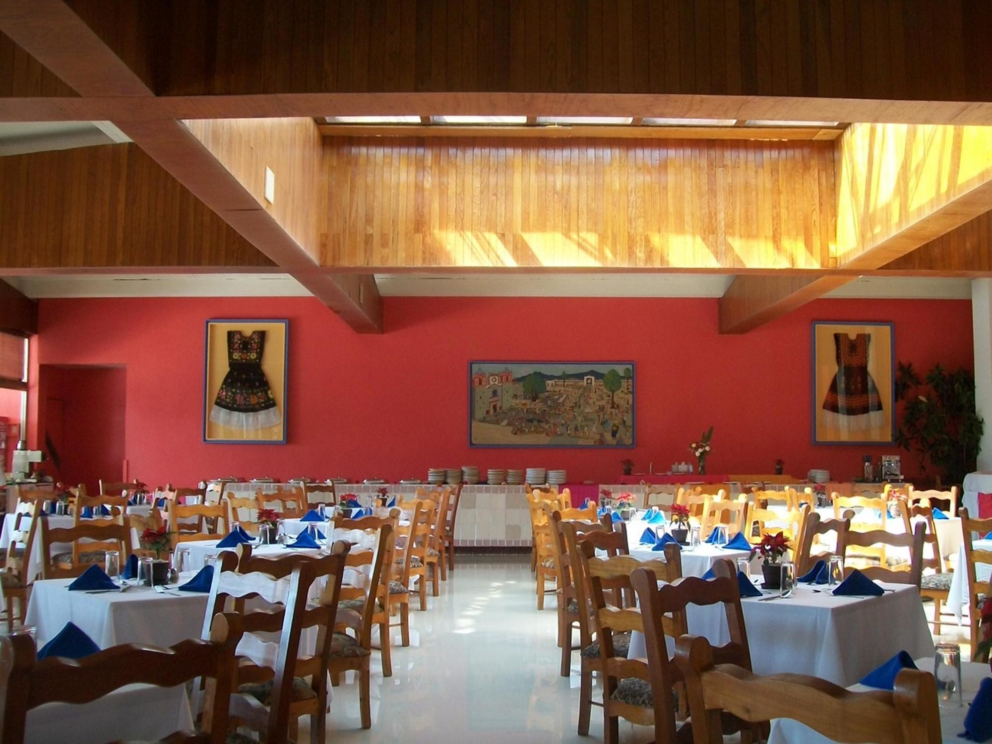 Отель Mision Oaxaca Экстерьер фото